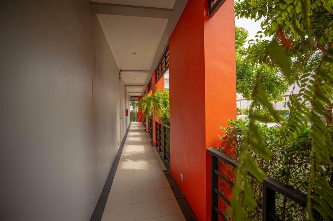 Smart Hotel Ban Lam Luk Ka Exteriér fotografie